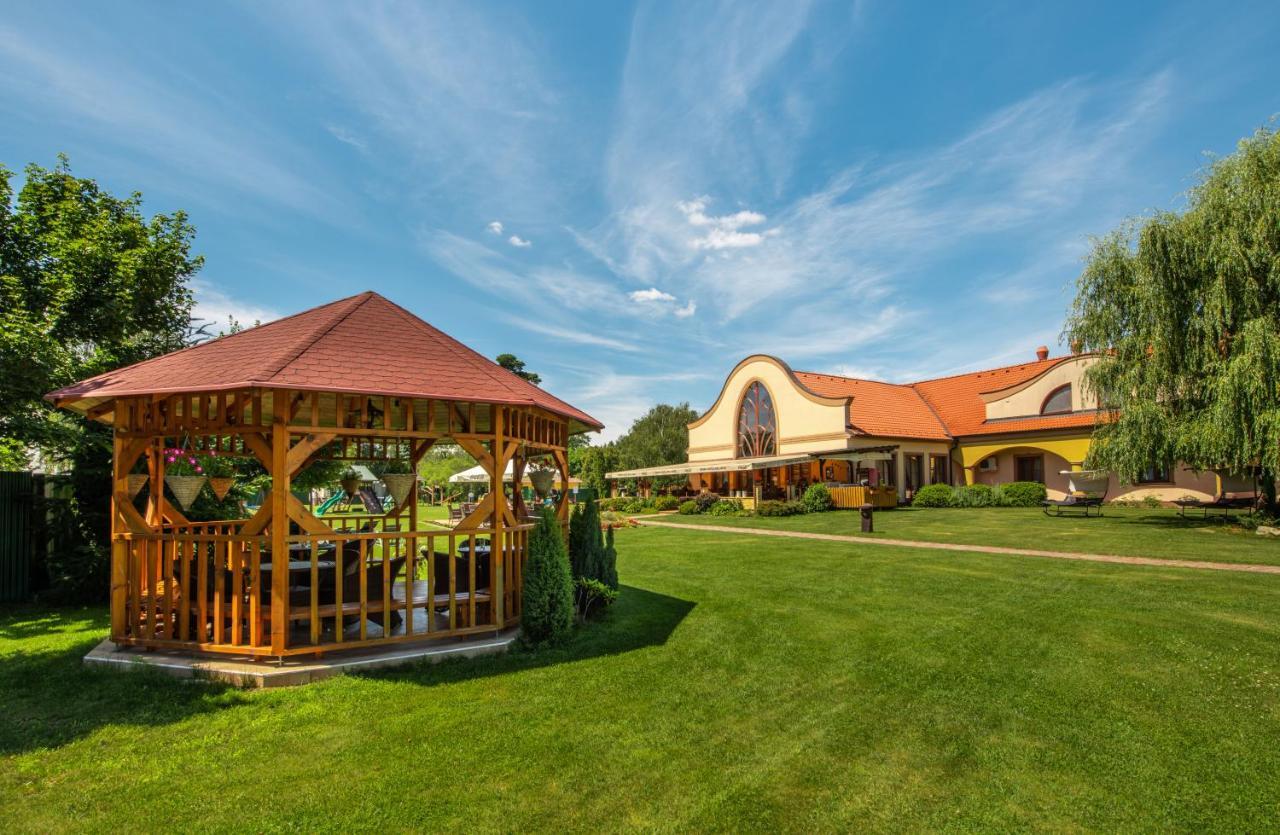 Wellness Hotel Spark Malacky Exterior photo