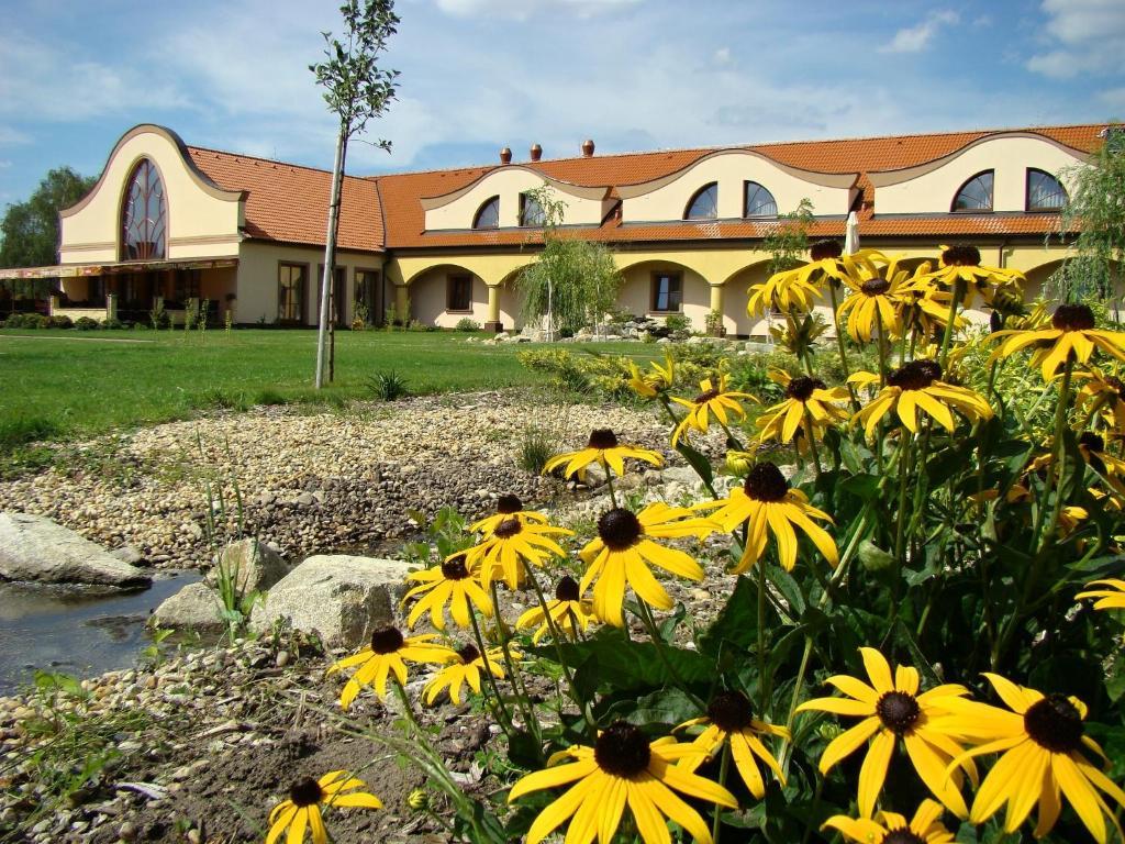 Wellness Hotel Spark Malacky Exterior photo
